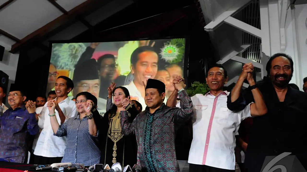 Senyum Megawati Sambut Kemenangan Jokowi-JK