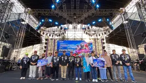Smartphone untuk Membuka Akses Belajar Siswa Disabilitas Netra di Lombok Tengah