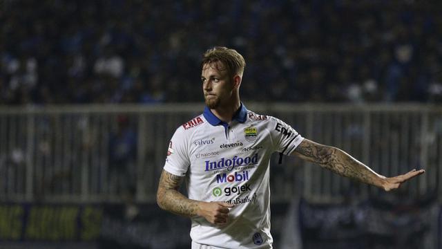 Tira Persikabo vs Persib Bandung