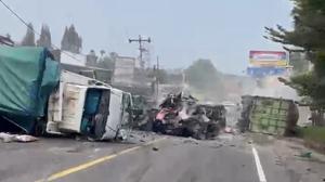 Truk Diduga Rem Blong Picu Tabrakan Beruntun di Sibolangit, Empat Orang Tewas