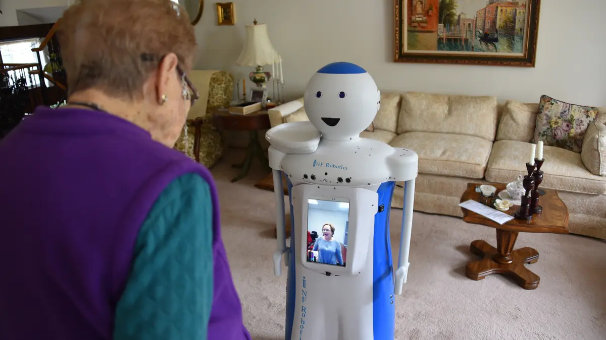 Robot Pendamping Lansia RL-E7