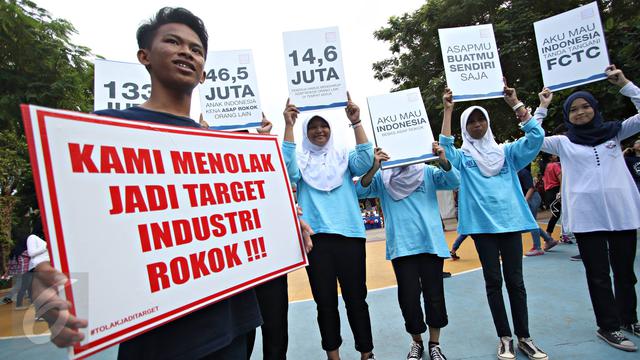 20151121-Siswa se-Jakarta dan Bandung Serukan Larangan Iklan Rokok di Sekolah-Jakarta