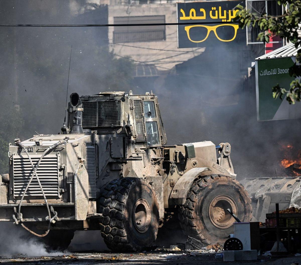 Shamdasani menekankan bahwa warga Palestina telah menjadi korban kekerasan yang dilakukan oleh pasukan keamanan Israel. Sampai dengan penahanan sewenang-wenang terhadap ratusan warga Palestina oleh Israel juga telah menciptakan iklim yang tidak stabil dal
