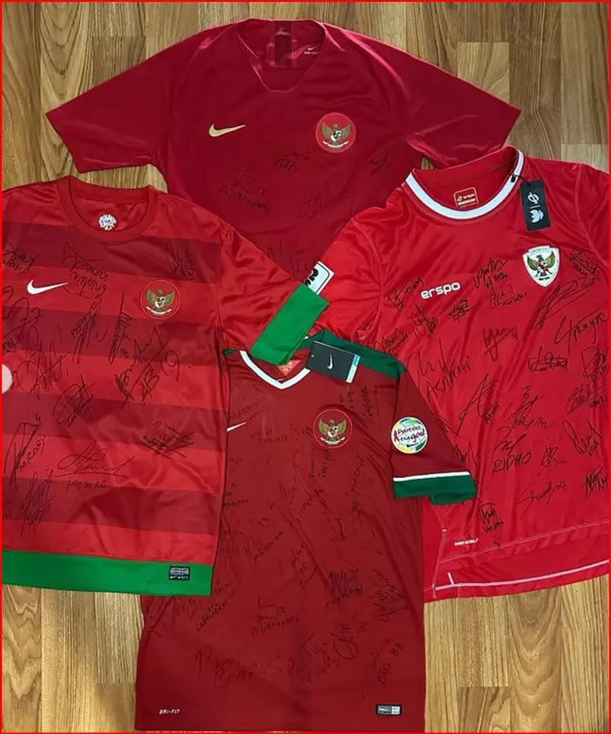 Keren, Orang ini Punya Koleksi Jersey Timnas Indonesia dari 1938 hingga 2024