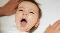 Berbagai kendala bisa timbul dalam upaya pemberian ASI eksklusif, salah satunya akibat kelainan lidah pada bayi, tongue tie. Foto: Freepik.