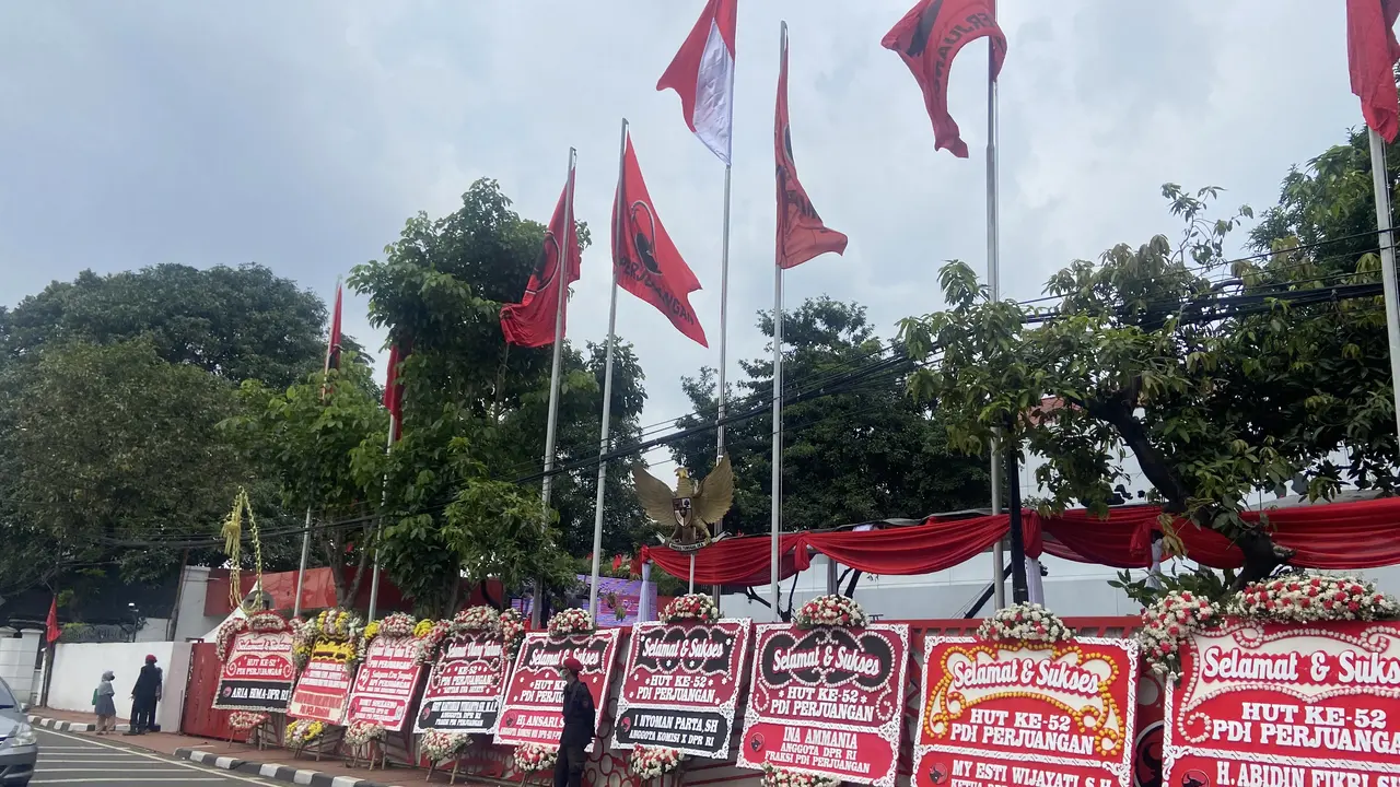 Karangan bunga banjiri Sekolah Partai saat HUT PDIP.