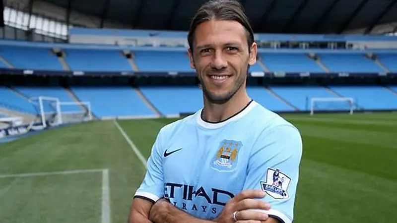 martin-demichelis-130906b.jpg