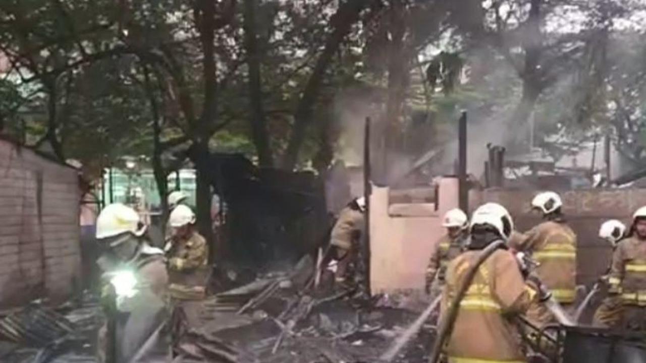 Kebakaran Cengkareng Hanguskan Empat Rumah dan Tiga Lapak, Diduga Akibat Korsleting Listrik