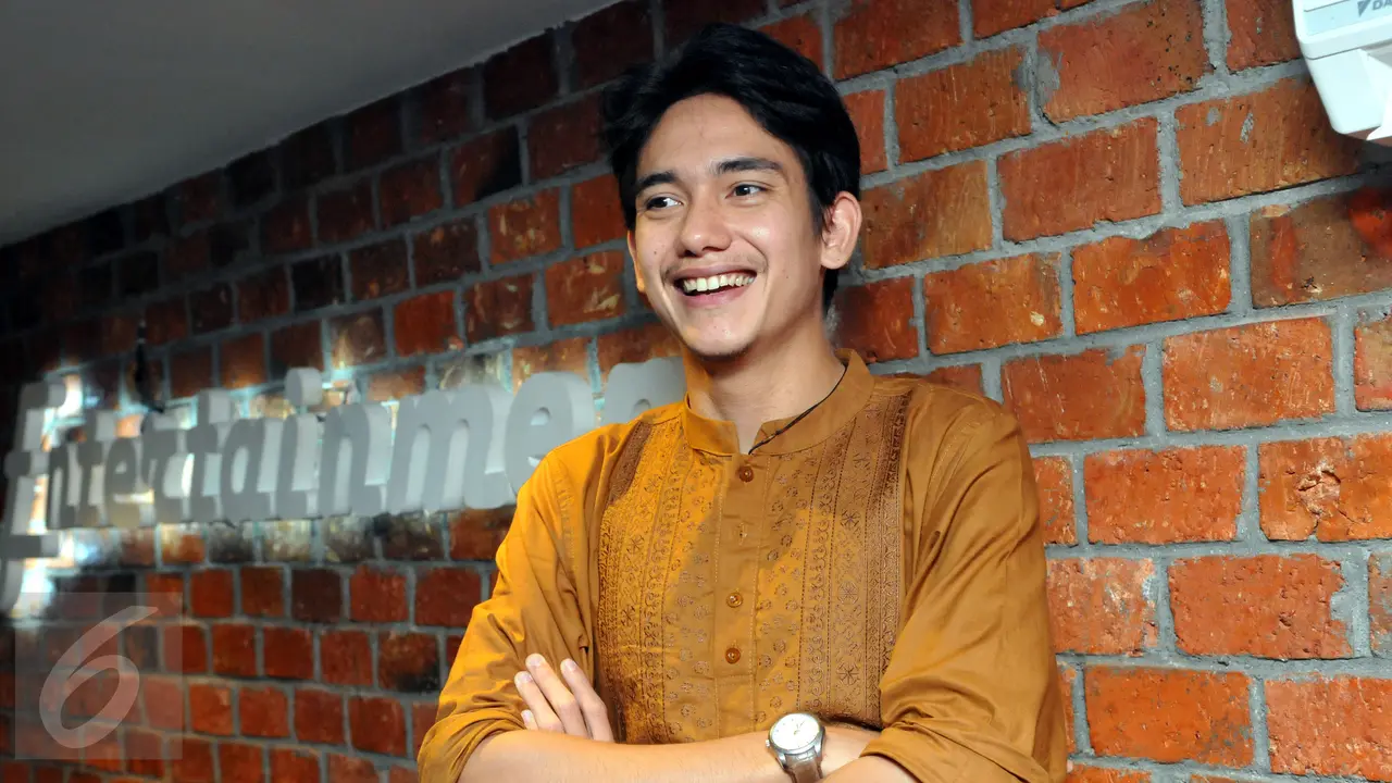 20150701-Si Ganteng Adipati Dolken yang Lagi Ngejomblo-Jakarta 3