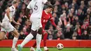 Hasil ini memastikan Liverpool tetap bercokol di puncak klasemen dengan perolehan sembilan poin. (Oli SCARFF / AFP)