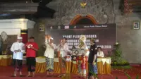 KPU Gianyar menggelar undian nomor urut calon pilkada.