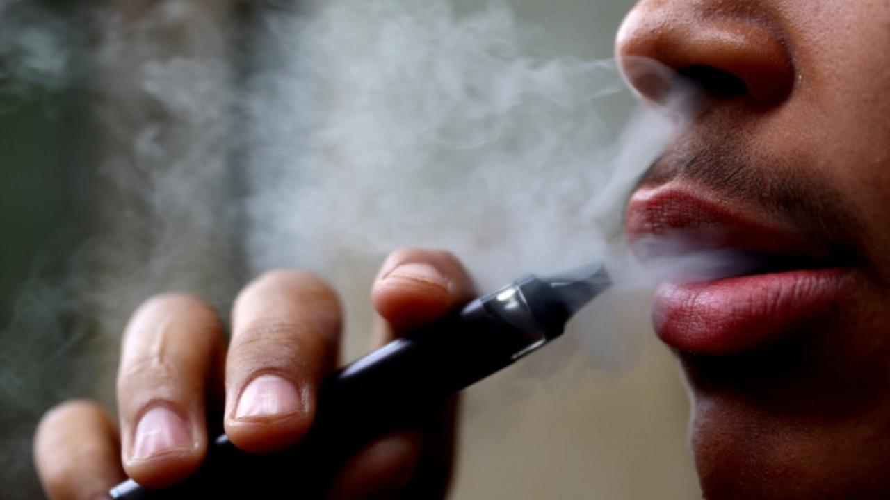 Siap-Siap, Tahun Depan Harga Rokok Konvensional dan Elektrik Naik