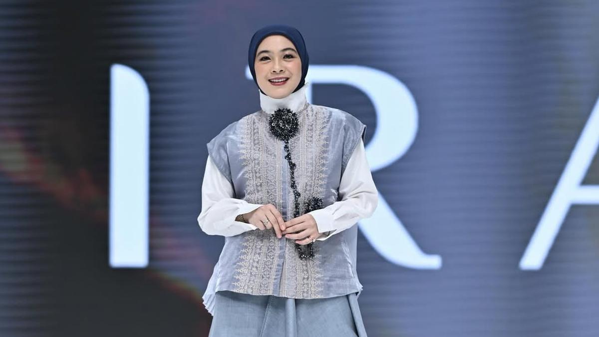 Koleksi Raya 2026 Ria Miranda, Dari Kombinasi Warna Baru yang Ceria hingga Tren Skirt-Over-Pants