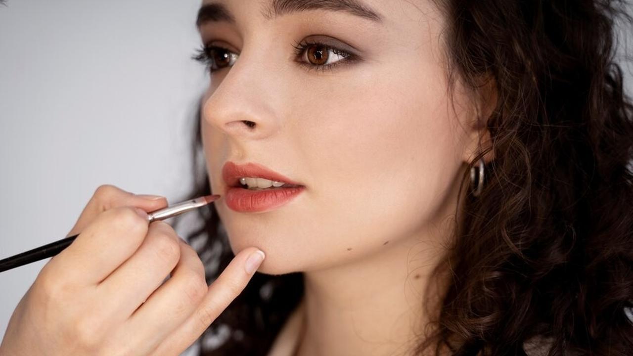 Lip Liner