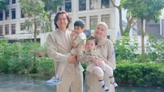 Merayakan hari raya Idul Adha di Singapura, Cut Meyriska dan Roger Danuarta banyak membagikan momen serunya saat bersama buah hati. Dalam momen liburan tersebut keduanya banyak mengunjungi tempat-tempat seru yang dibagikan dalam bentuk video dalam media sosial Instagram. (Liputan6.com/IG/@rogerojey)