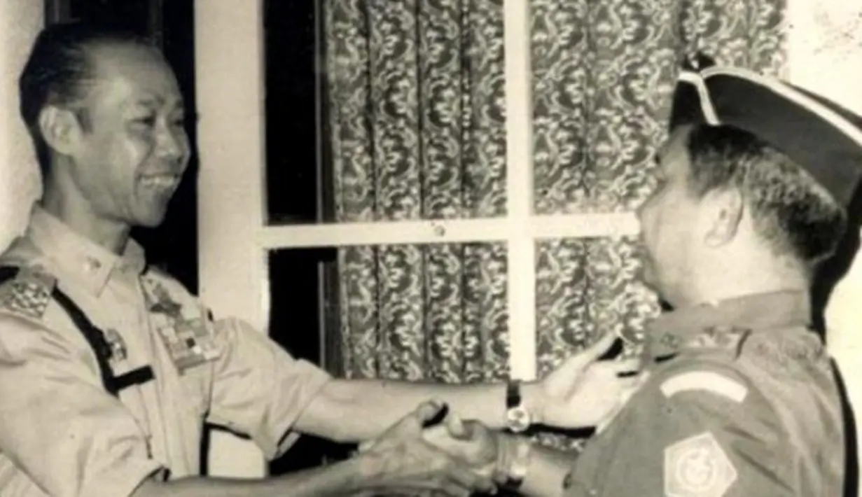 Usai pensiun, Kapolri Hoegeng tak memiliki rumah mewah ataupun kendaraan mewah. Ia hidup sederhana dengan kejujuran hingga akhir hayatnya. (Istimewa)