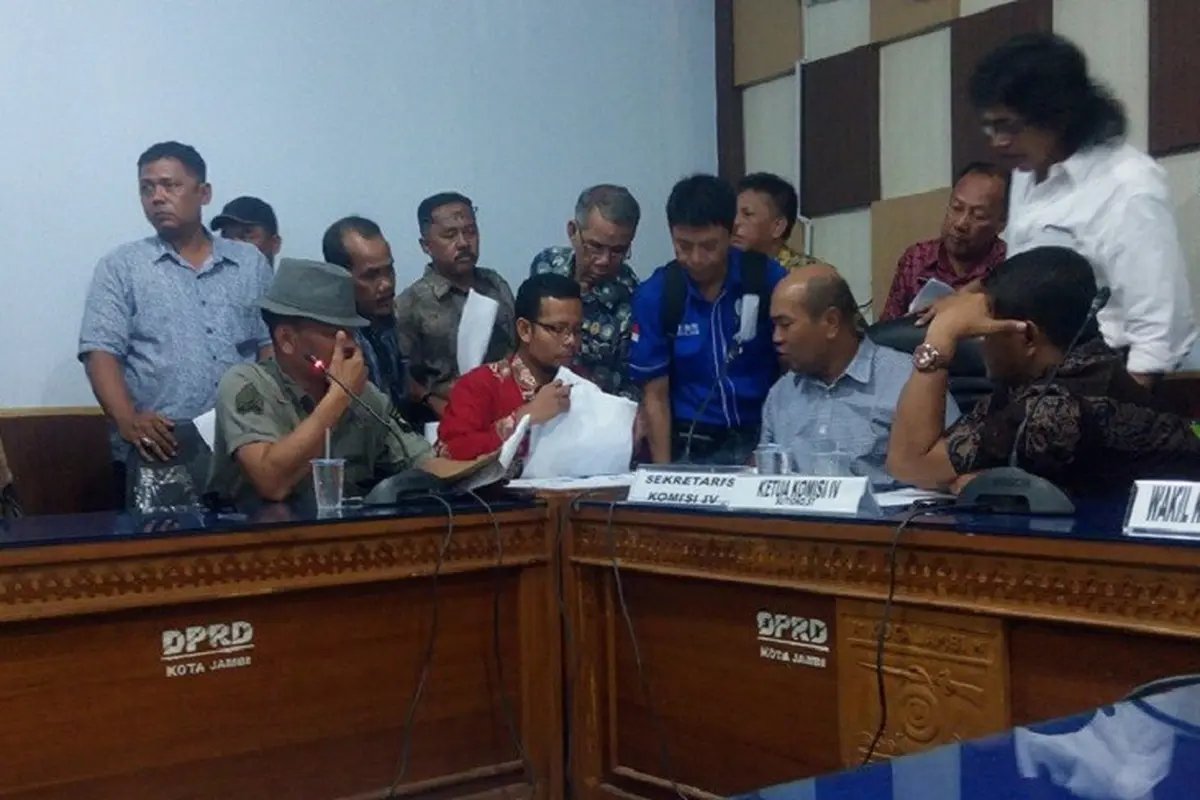 Usai Pekanbaru, 'Teror' Gembok Sekolah Landa 3 SMA di Jambi
