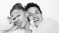 7 Potret Kebersamaan Ariana Grande dan Dalton Gomez yang Dikabarkan Bakal Cerai (@daltonfuckingomez/instagram.com)