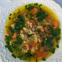 Sup ini bisa menjadi pilihan menu sahur sehat yang ringan, hangat, dan mudah dibuat untuk memulai hari puasa dengan energi yang cukup. [Dok/Pexels.com/Igor Kocka].