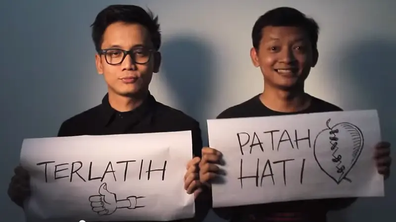 Terlatih Patah Hati mengajarkan kita untuk tetap happy meski kadang tersakiti. Simak lirik lagunya berikut ini.
