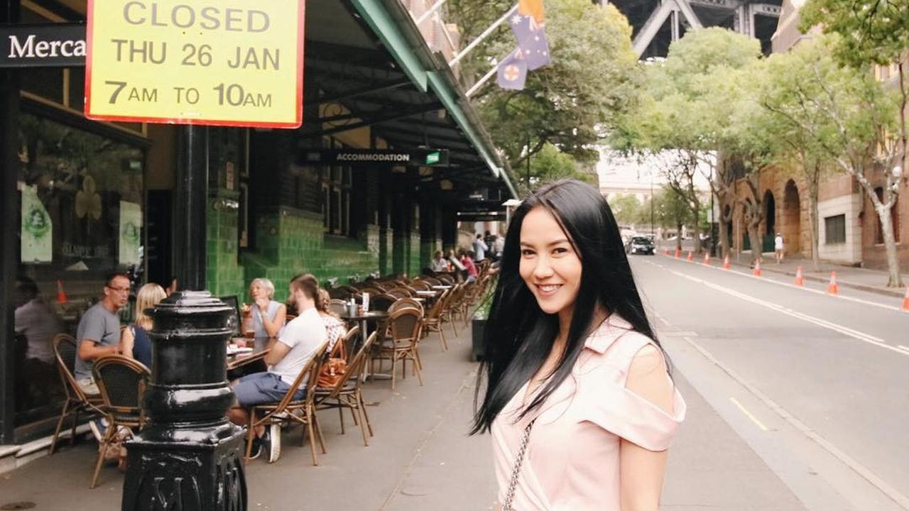Dearly Djoshua Jadi Gandengan Ari Lasso di Nikahan Luna Maya, Ini 5 Potret Cantiknya saat Berambut Panjang