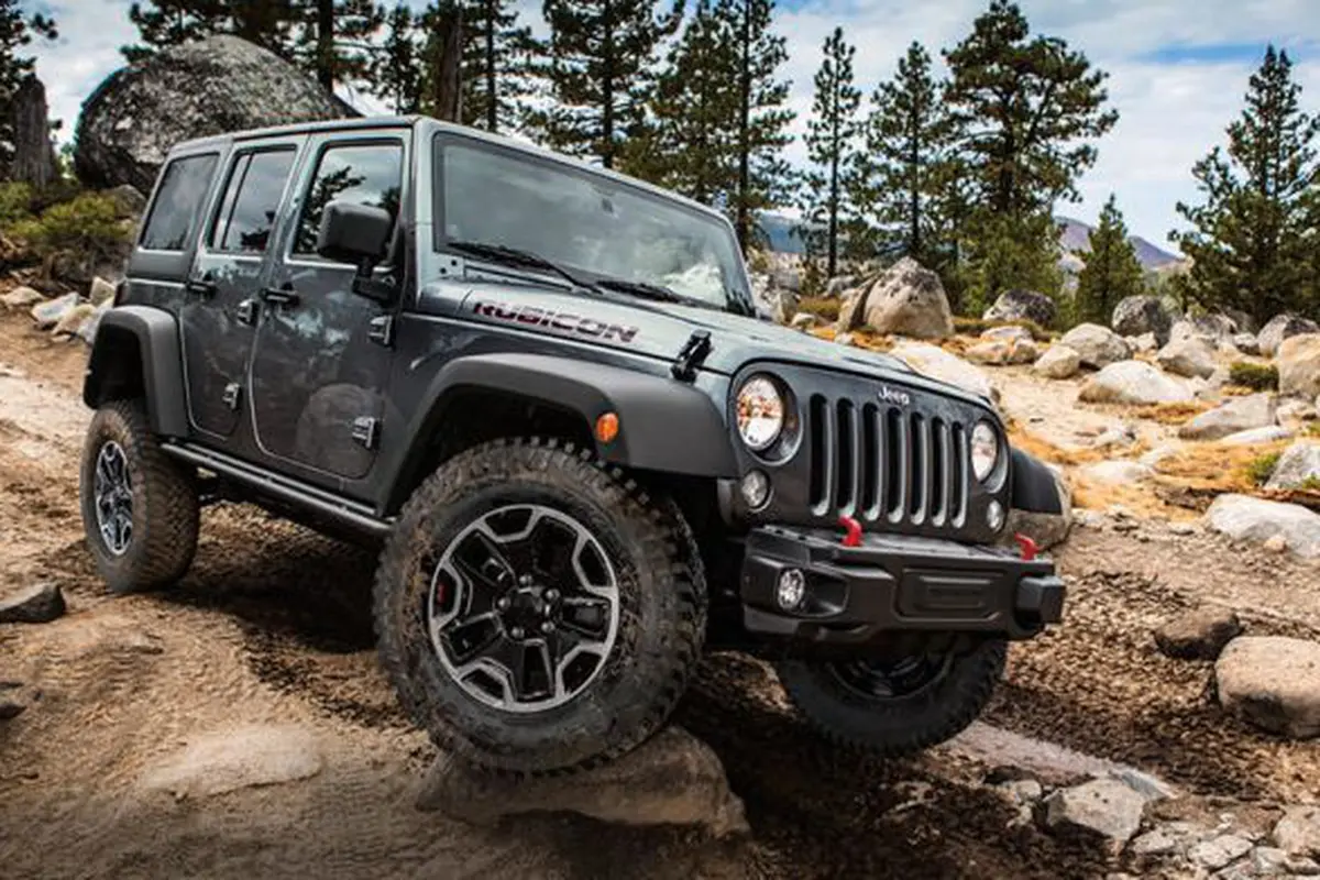 Jeep Rubicon Bernopol 'B60LU' Nongkrong di Sency