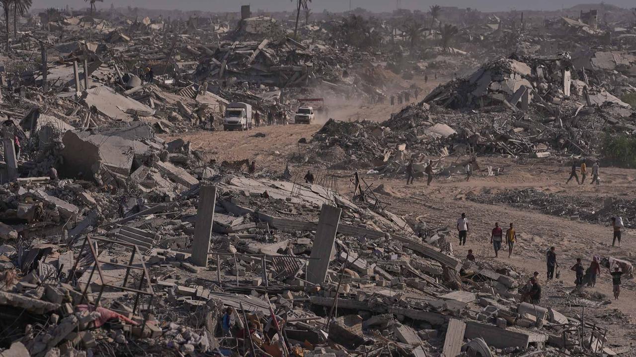 FOTO: Ratusan Ribu Warga Palestina Kembali ke Gaza Usai Gencatan Senjata dengan Israel