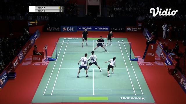Capture dari vidio:&nbsp;Greysia Polii melakoni laga ekshibisi 3 lawan 3 yang juga diikuti Anthony Gintang, Jonatan Christie, dan Hendra Setiawan di Istora Senayan, Minggu (12/6/2022).