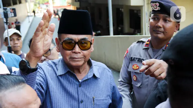 Pemimpin Pondok Pesantren Al Zaytun Panji Gumilang