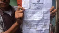 Surat penggusuran warga dari kolong tol. (Liputan6.com/Nafiysul Qodar)