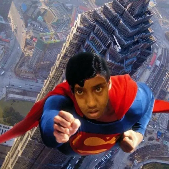 6 Editan Foto Gagal Orang India Ingin Jadi Superhero Ini Kocak