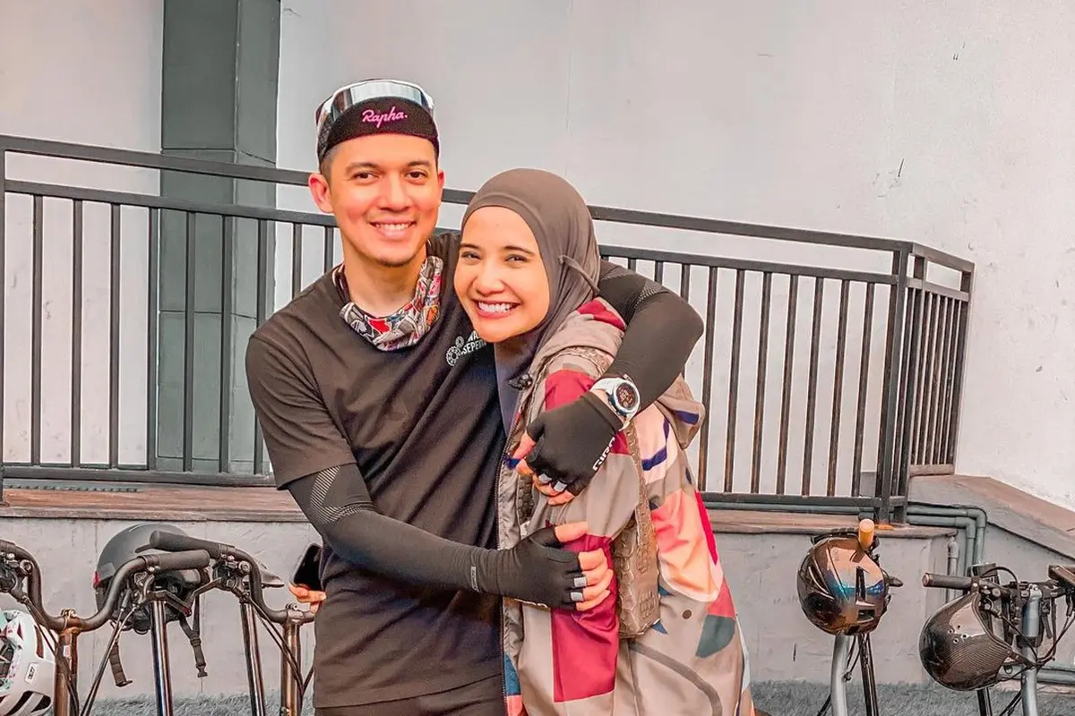 Zaskia Sungkar dan Irwansyah. (Foto: Instagram @zaskiasungkar15)