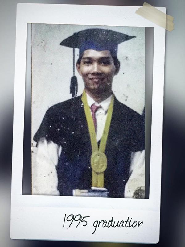 Potret Ridwan Kamil lulus kuliah pada 1995 silam. (dok. Instagram @ridwankamil/https://www.instagram.com/p/By2QL6-AgO3/Putu Elmira)