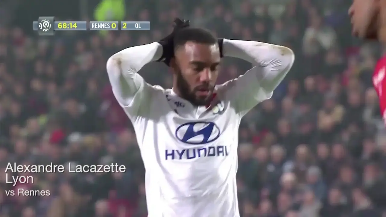 Lacazette Gagal Gol, Setelah Gocekan Mautnya Lewati 3 Bek Rennes