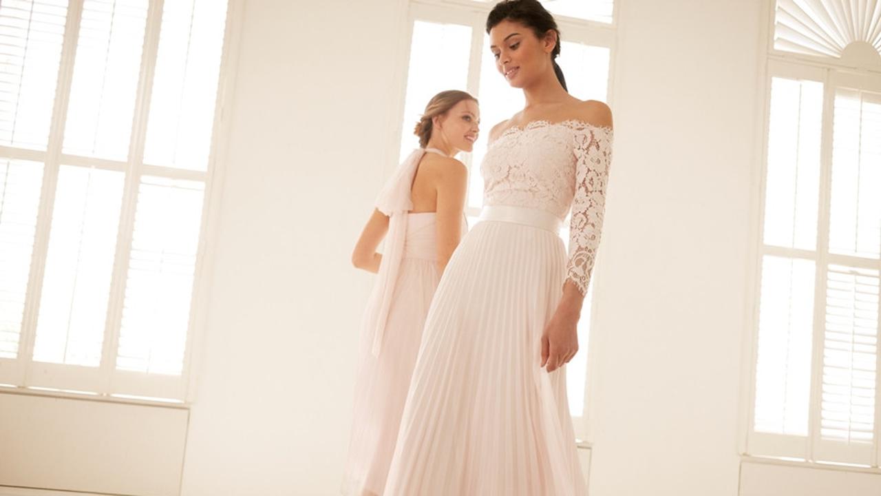 Akan Menikah? Ini 5 Langkah Memilih Gaun untuk Bridesmaids