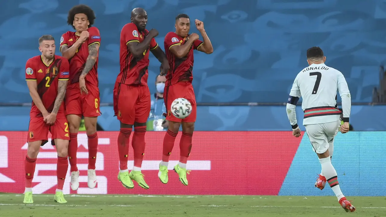 Foto Piala Eropa: Tekuk Lutut Juara Bertahan Portugal di Laga 16 Besar Euro 2020, Belgia Melenggang ke Perempatfinal