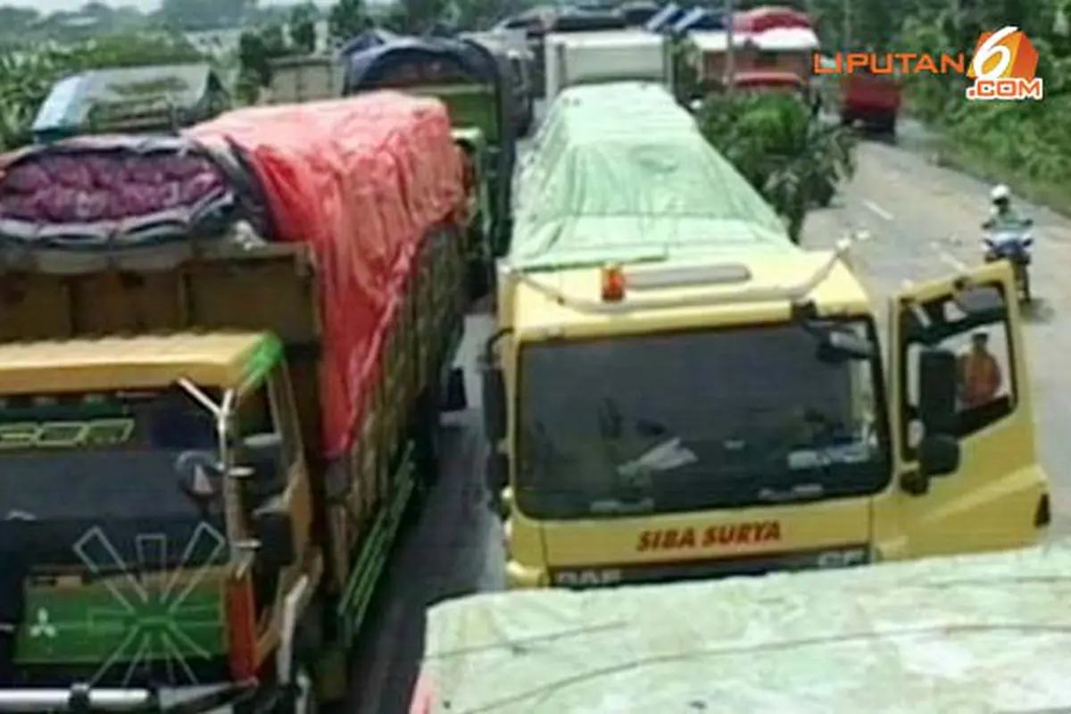 macet-pati-140127a.jpg