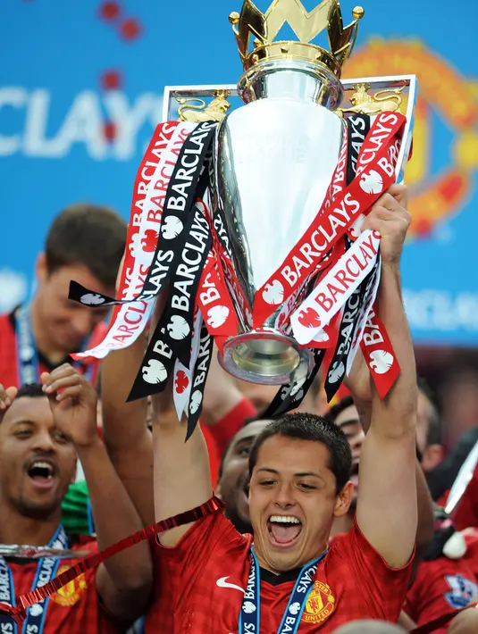 Bersama The Red Devils, pemain yang juga pernah memperkuat Real Madrid ini berhasil memenangi masing-masing dua gelar Premier League dan Community Shield. (EPA/Peter Powell)