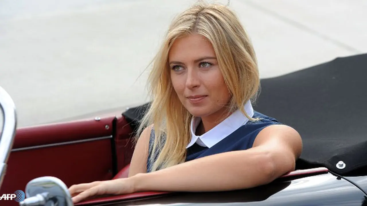 sharapova-130716b.jpg