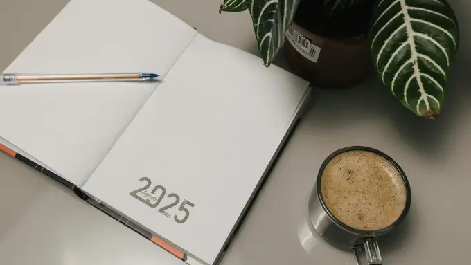 Ilustrasi Kalender 2025. (Dok: pexels)