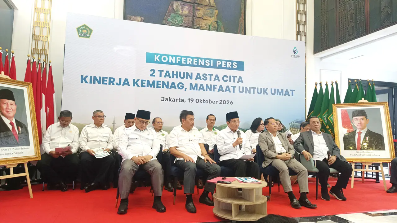 Menag Nasaruddin dalam konferensi pers dua tahun kinerja Kemenag, Jakarta Pusat, Senin (19/10/2026). (liputan6.com/alya putri).