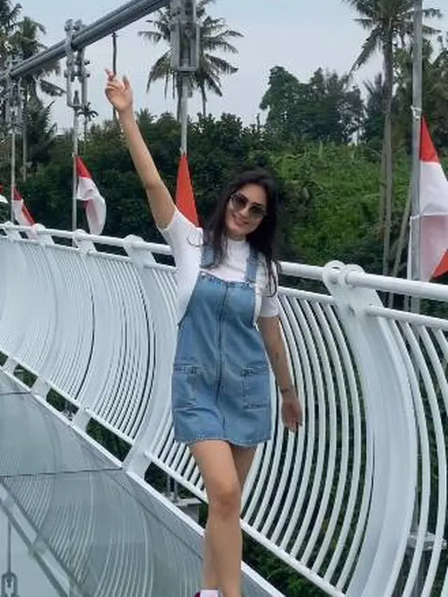 7 Potret Terbaru Marissa Christina yang Enggak Menua di Usia 39 Tahun