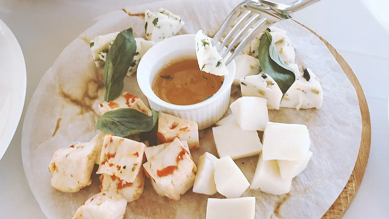 tahu-kezo