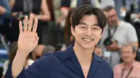 Acara amal bertajuk ‘Beautiful Moment’ baru saja digelar oleh salah satu aktor Korea bernama Gong Yoo. Mengajak para penggemarnya untuk berinteraksi saat acara berlangsung, Gong Yoo pun juga dikabarkan melelang barang kesayangannya. (AFP/Bintang.com)