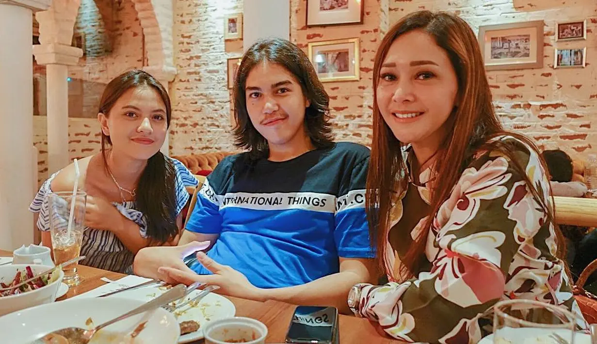 (Instagram/elelrumi)