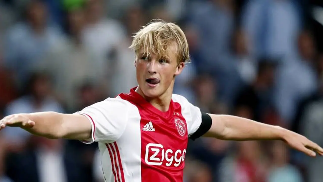 Ajax Beri Kabar Buruk untuk MU