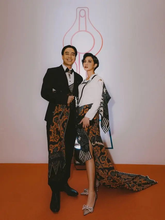 Sheula Dara sering memakai pakaian putih