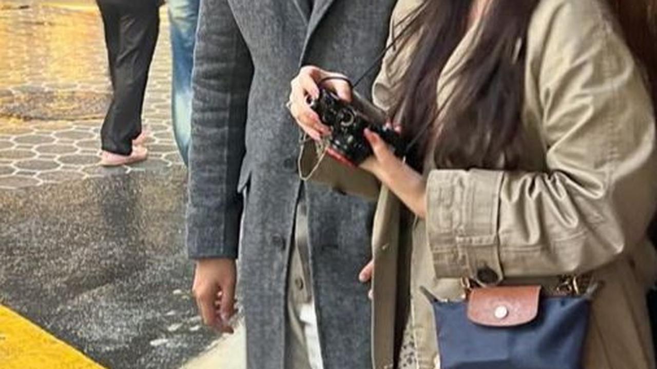 Meskipun memiliki ayah yang berbeda, Rafi tetap akrab dengan adik kandung perempuannya, Aquene.&nbsp;