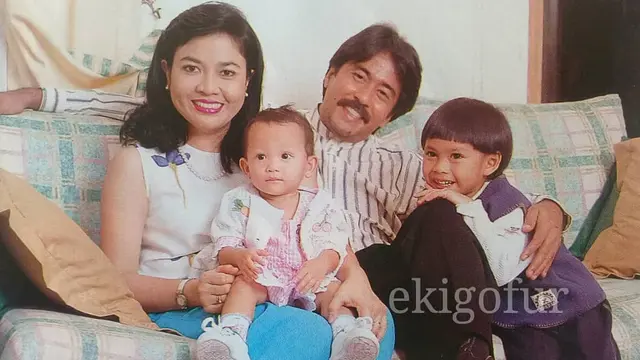 Ulang Tahun Pernikahan Ke-32, Ini 6 Potret Lawas Rano Karno dan Dewi Indriati