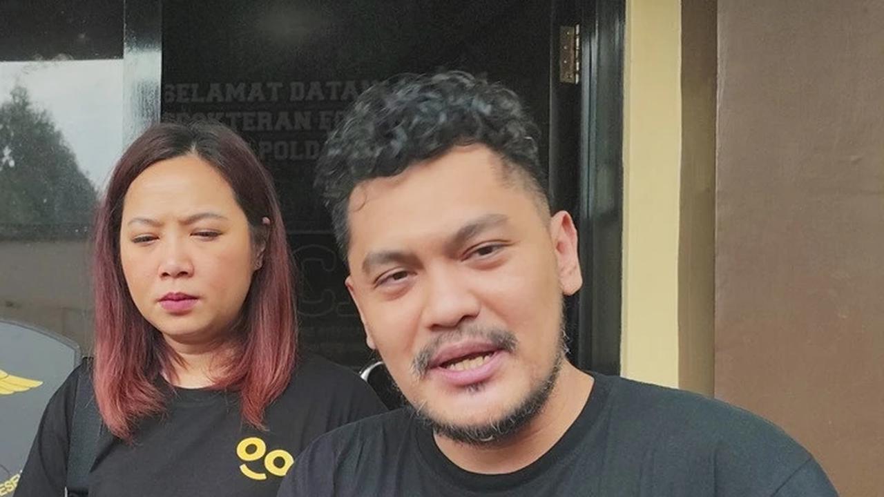 Penyerahan Jenazah Pramugari ATR 42-500